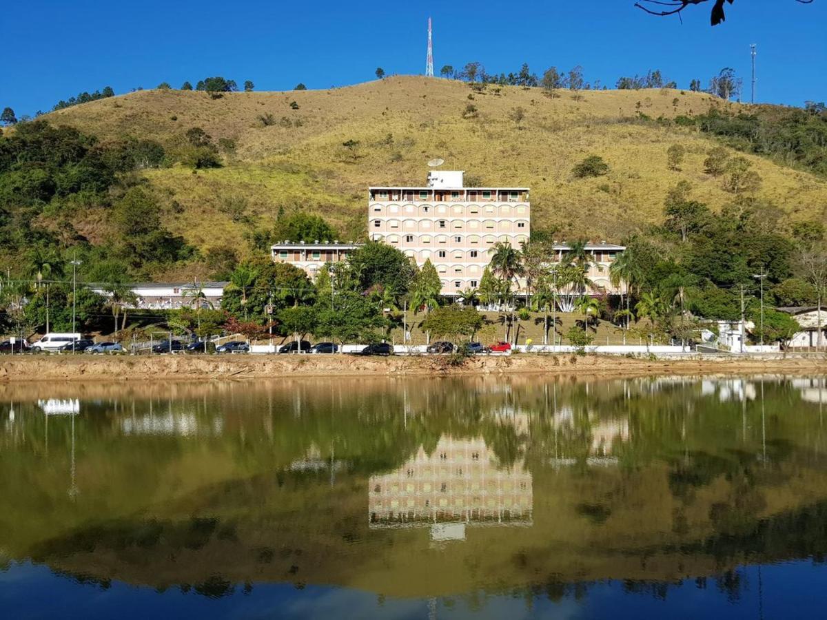 Hotel Cavalinho Branco Flat-105 Águas de Lindóia Esterno foto